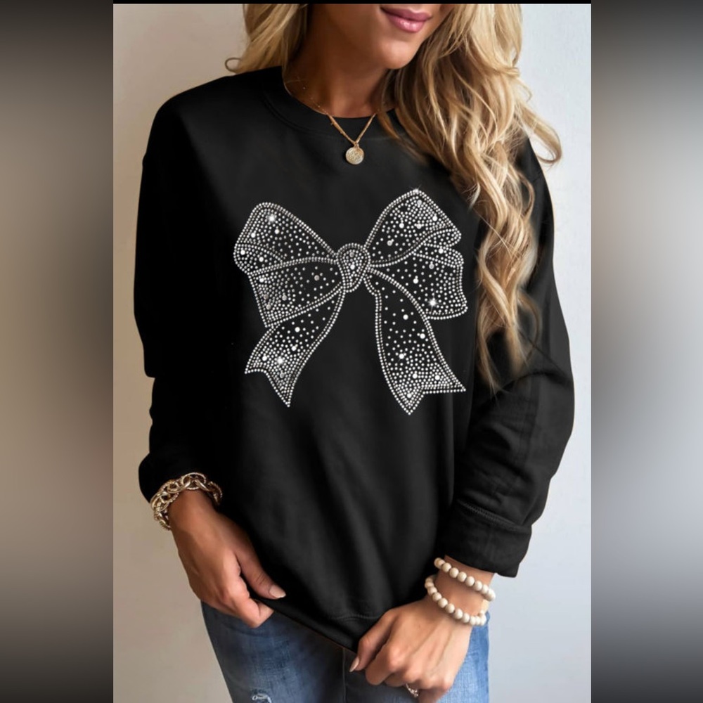 Black Sweatshirt Rhinestone Bow Design 
Size L New